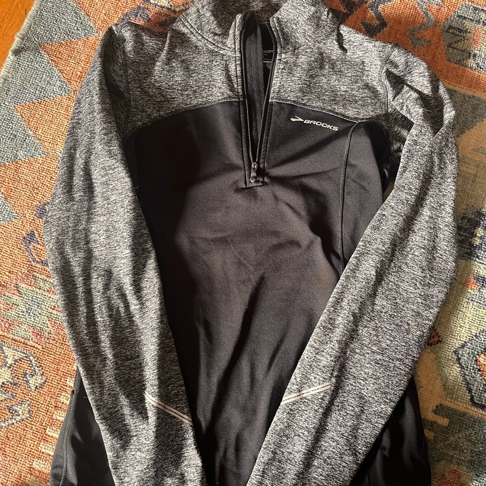 Brooks half zip - Picture 3 of 8